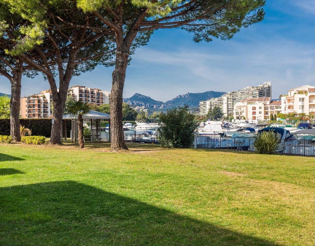 Luxury 3 Piece Garden Apartment In Cannes Marina Mandelieu Kültér fotó