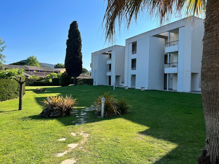 Luxury 3 Piece Garden Apartment In Cannes Marina Mandelieu Kültér fotó