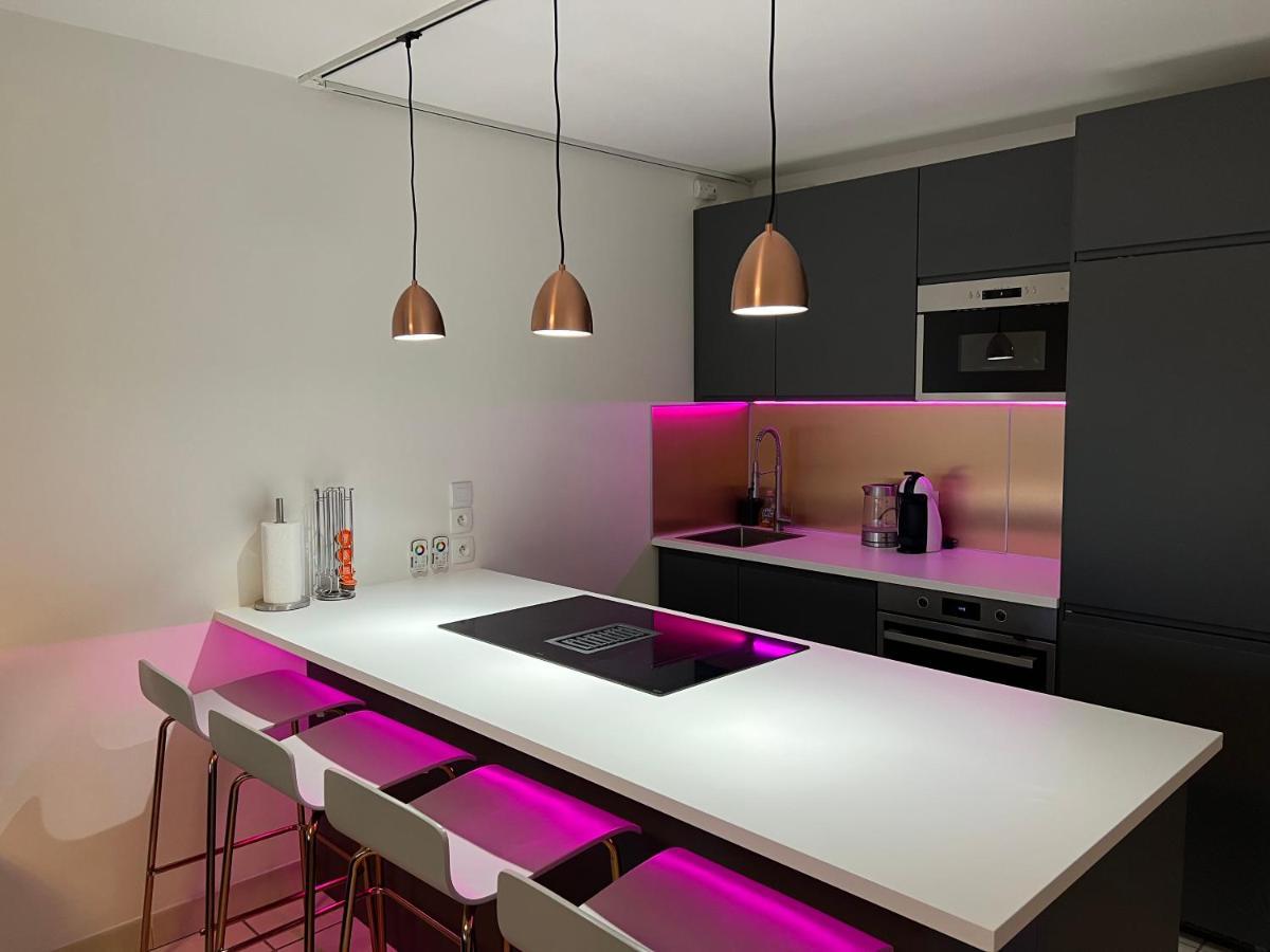 Luxury 3 Piece Garden Apartment In Cannes Marina Mandelieu Kültér fotó