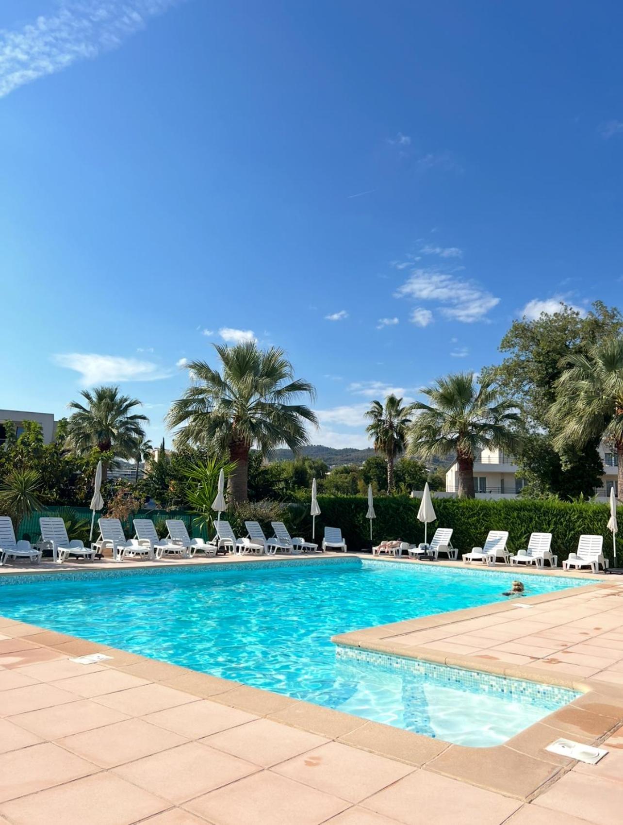 Luxury 3 Piece Garden Apartment In Cannes Marina Mandelieu Kültér fotó